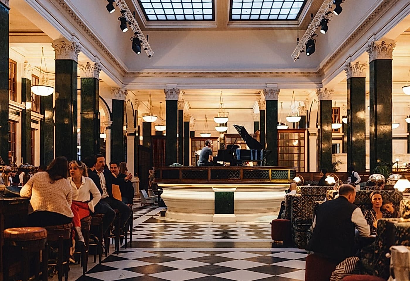 the nickel London bridge London