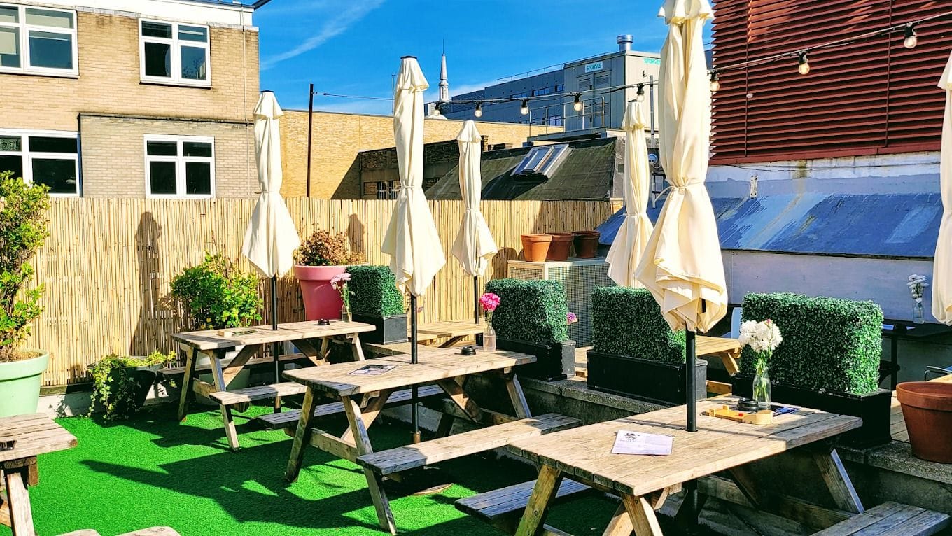 A Hackney rooftop bar crowning a four-storey pub: The Red Lion image 2