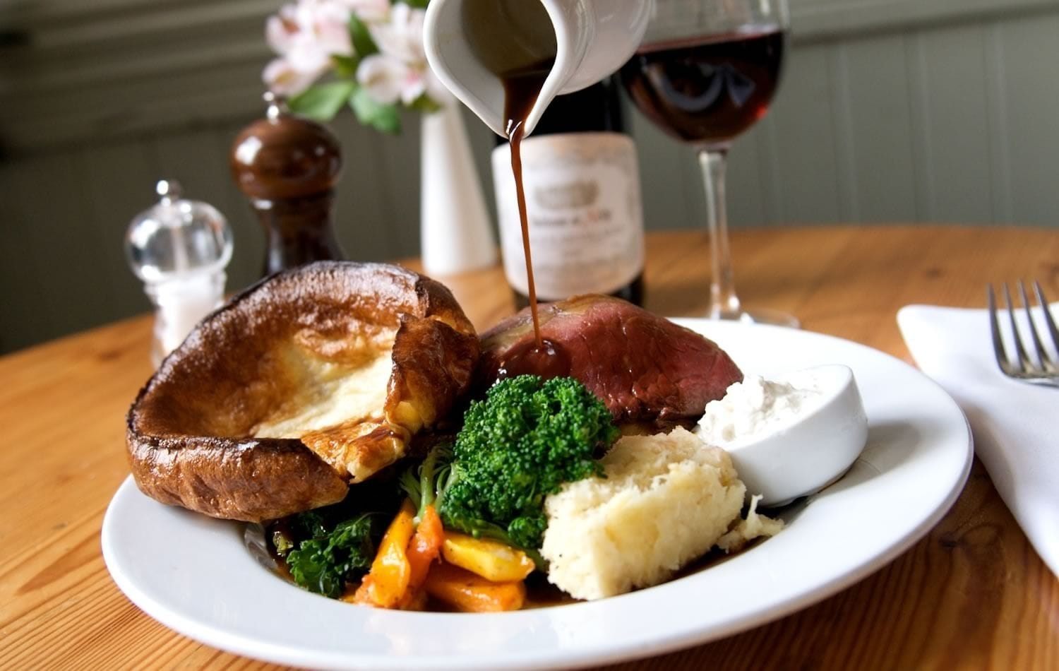 sunday roast at the rose pub fulham london bar