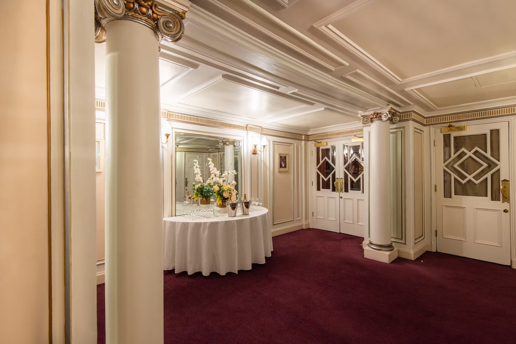 the royal retiring room at the london coliseum leicester square meeting room