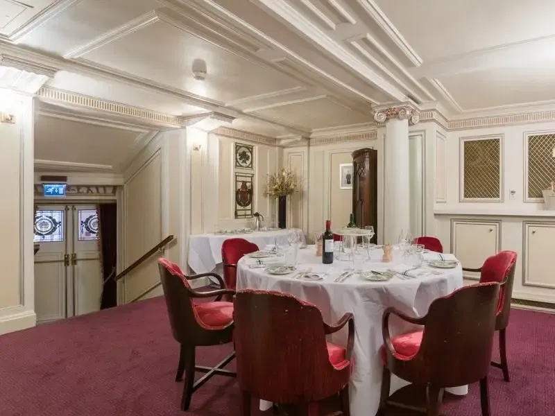 the royal retiring room at the london coliseum leicester square meeting room