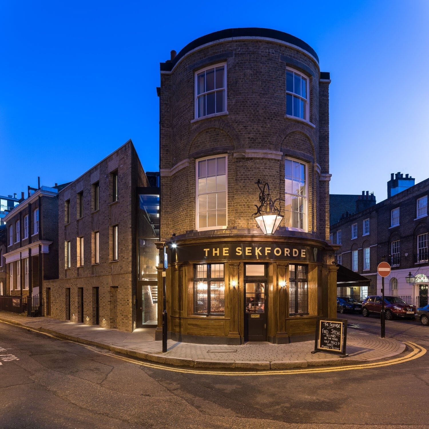 exterior of the sekforde clerkenwell bar london