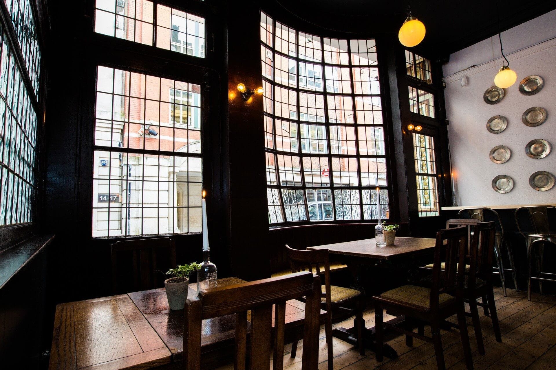 interior of the sutton arms barbican bar london