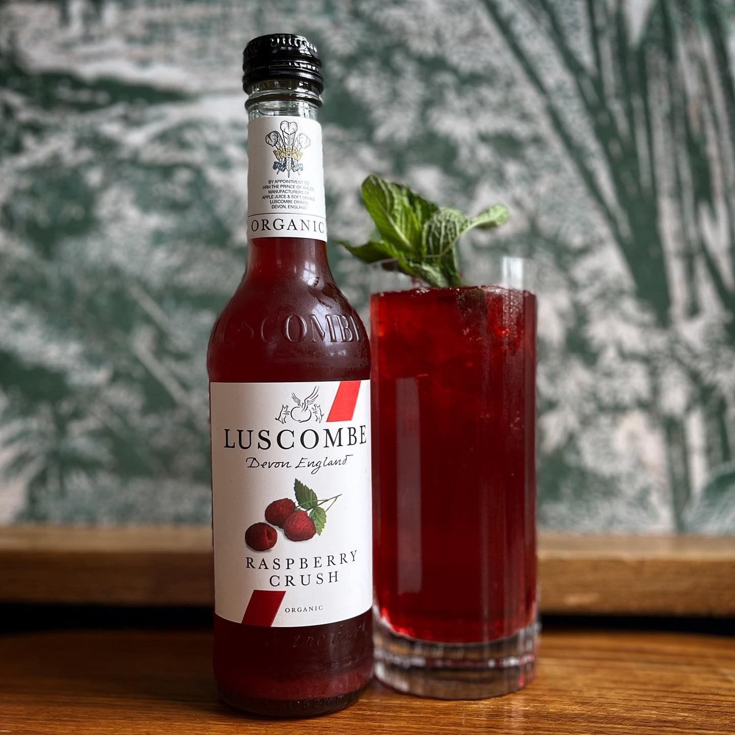 drink at the waterside pub fulham london bar