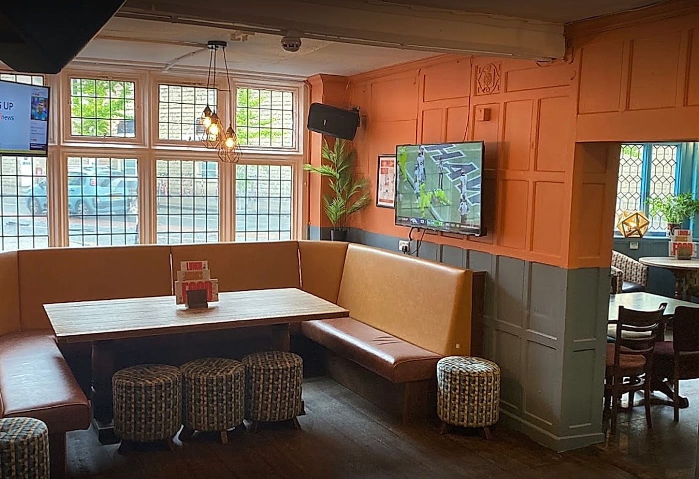 the white harte bristol sports bars 1