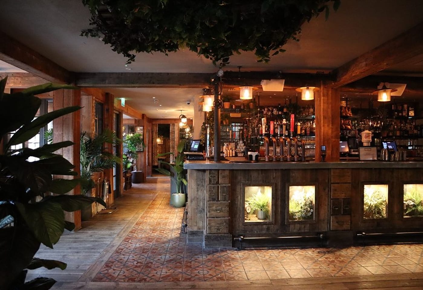 A unique Birmingham party venue for endless rounds of cocktails: The Botanist image 3