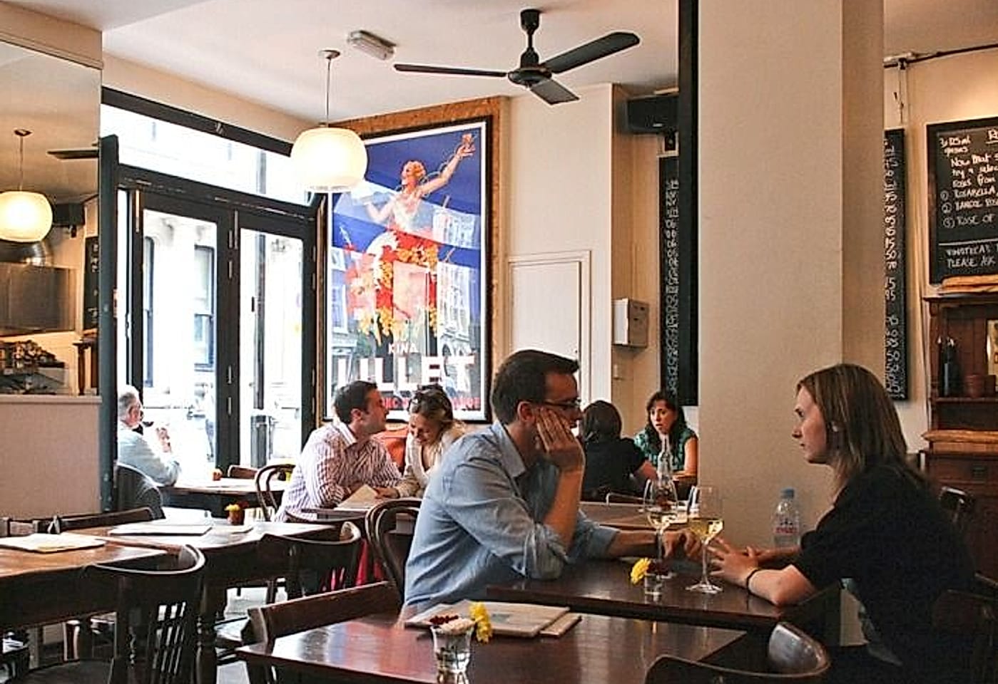 A cosy wine bar in Farringdon: Vinoteca Farringdon image 2