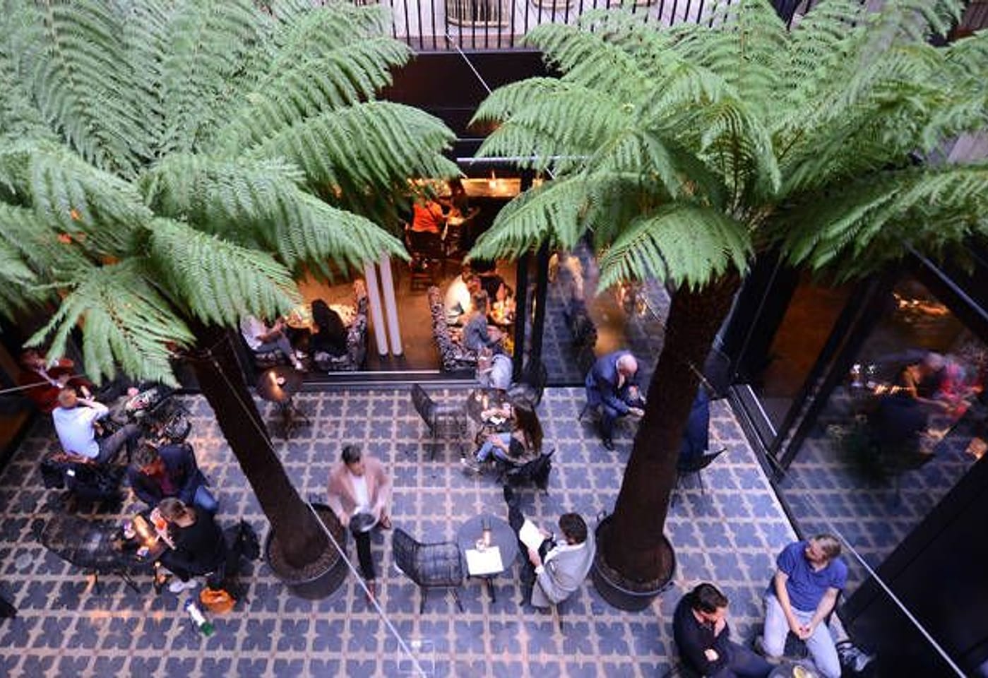 A botanical Fitzrovia cocktail bar: Waeska image 3