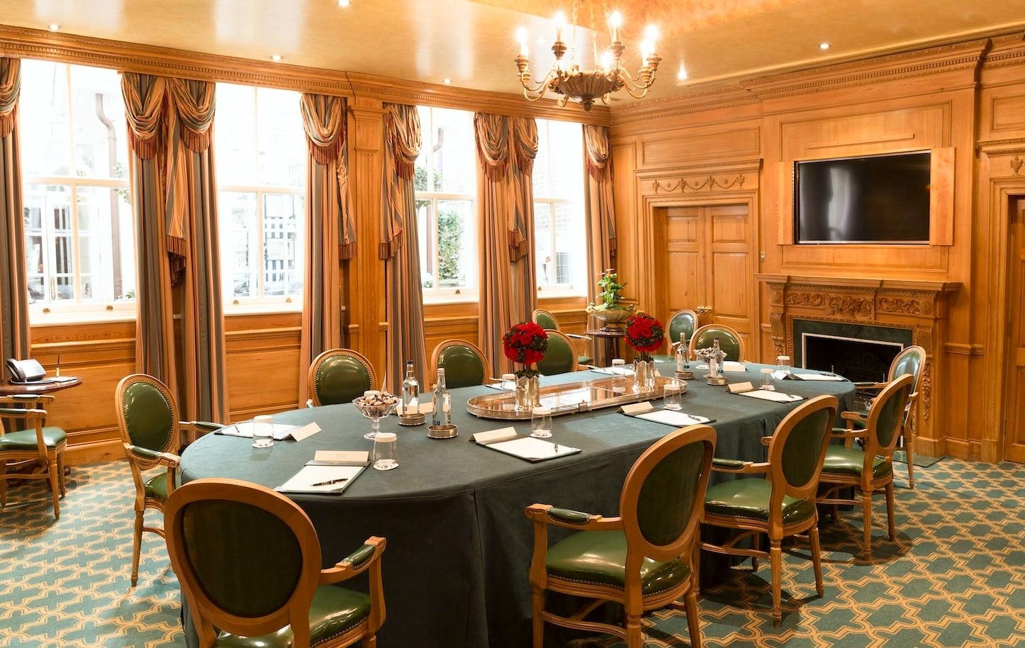 notting hill private dining at the windsor suite at the milestone hotel and residences