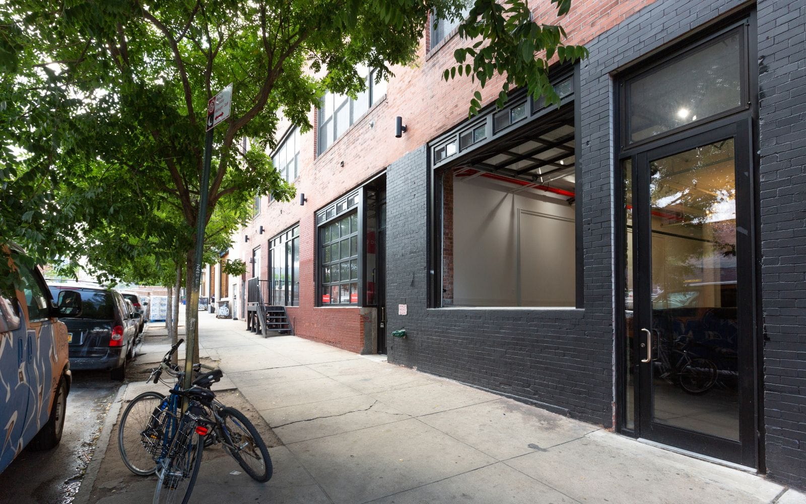 A highly reviewed Brooklyn gallery: Seven House Gallery image 2